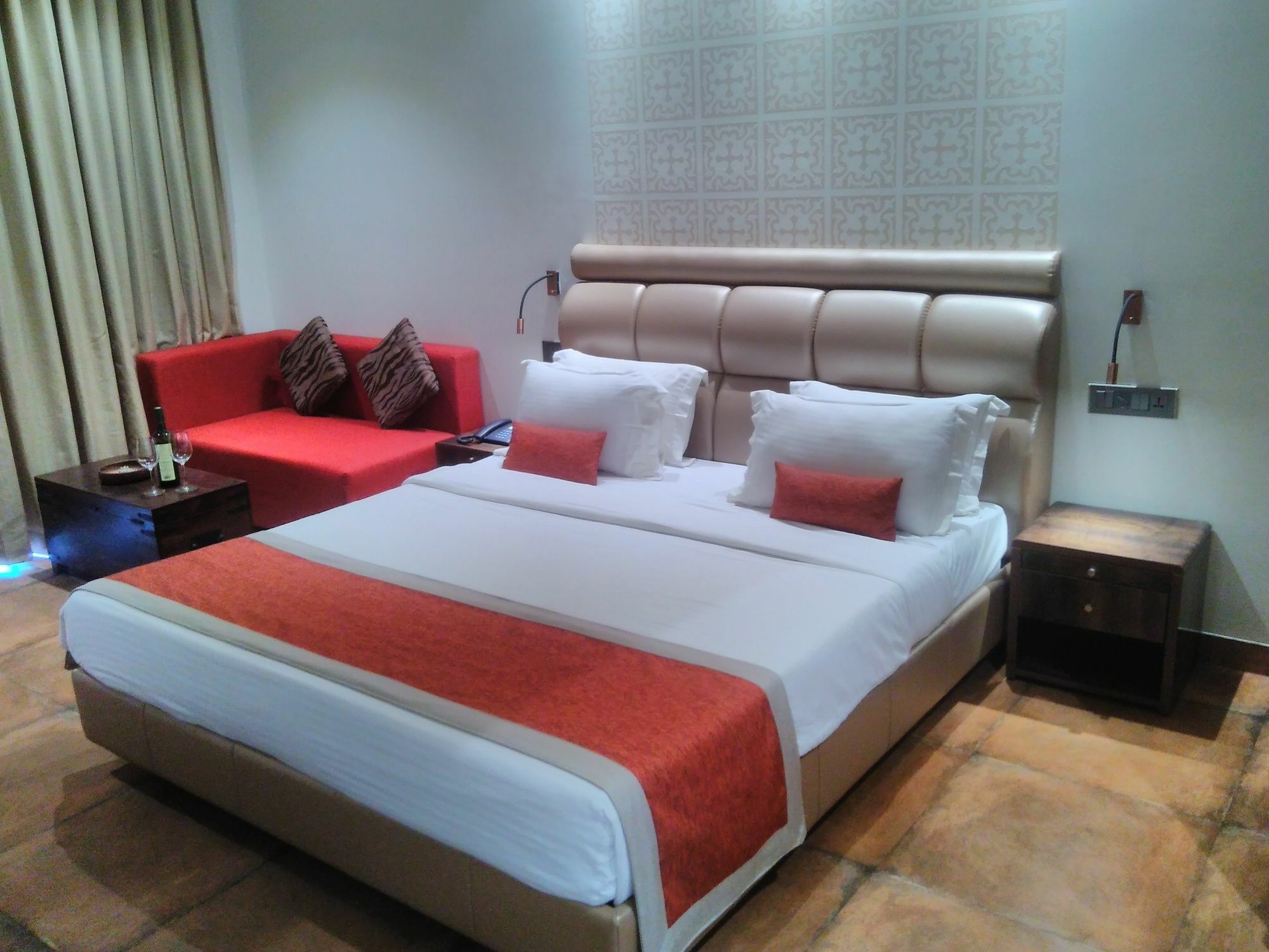 Hotel The Ivy 4*